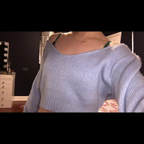 PRETTYLITTLETHING BLUE OFF SHOULDER SWEATER - Picture 4 of 4